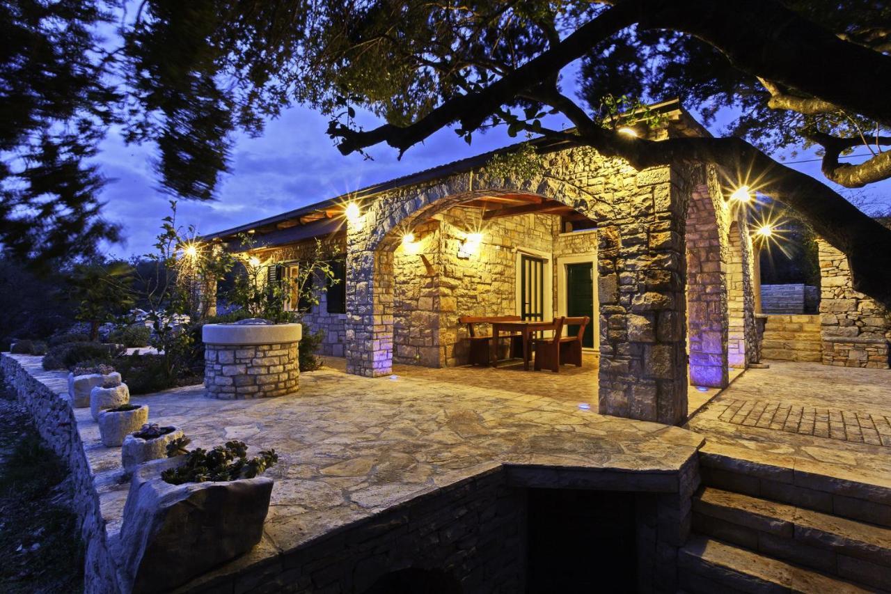 Stone House San Pelegrin Vila Vela Luka Exterior foto