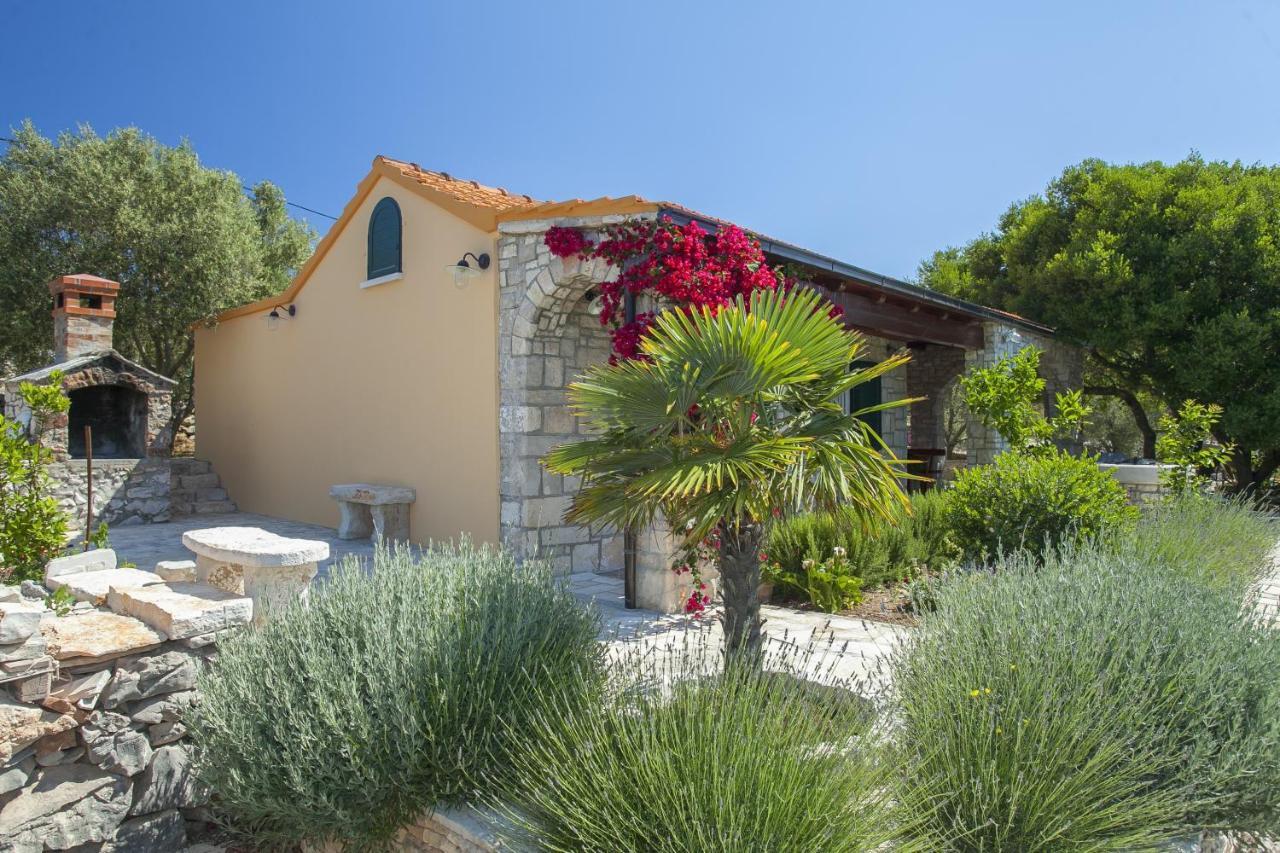 Stone House San Pelegrin Vila Vela Luka Exterior foto