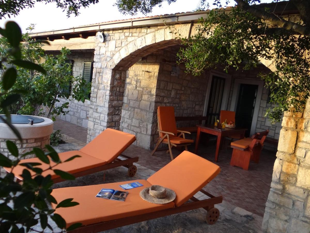 Stone House San Pelegrin Vila Vela Luka Exterior foto