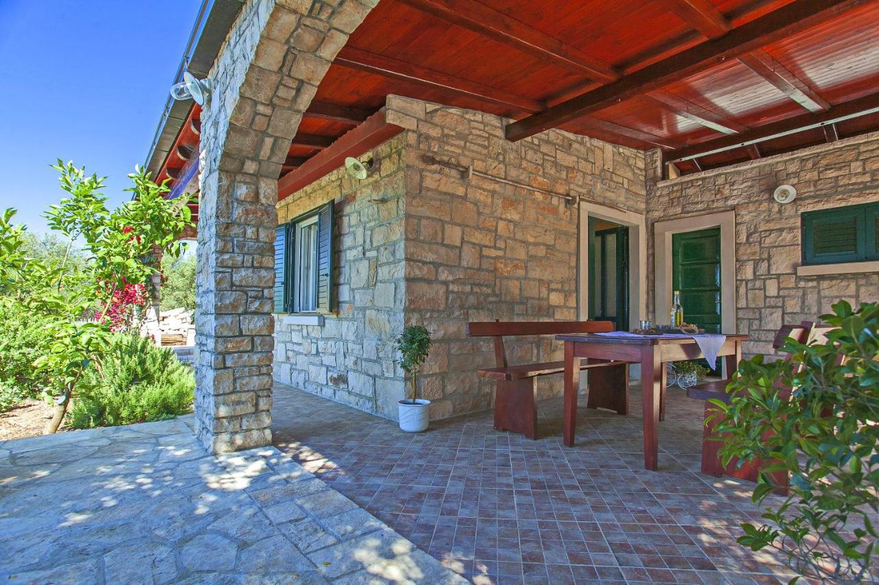Stone House San Pelegrin Vila Vela Luka Exterior foto